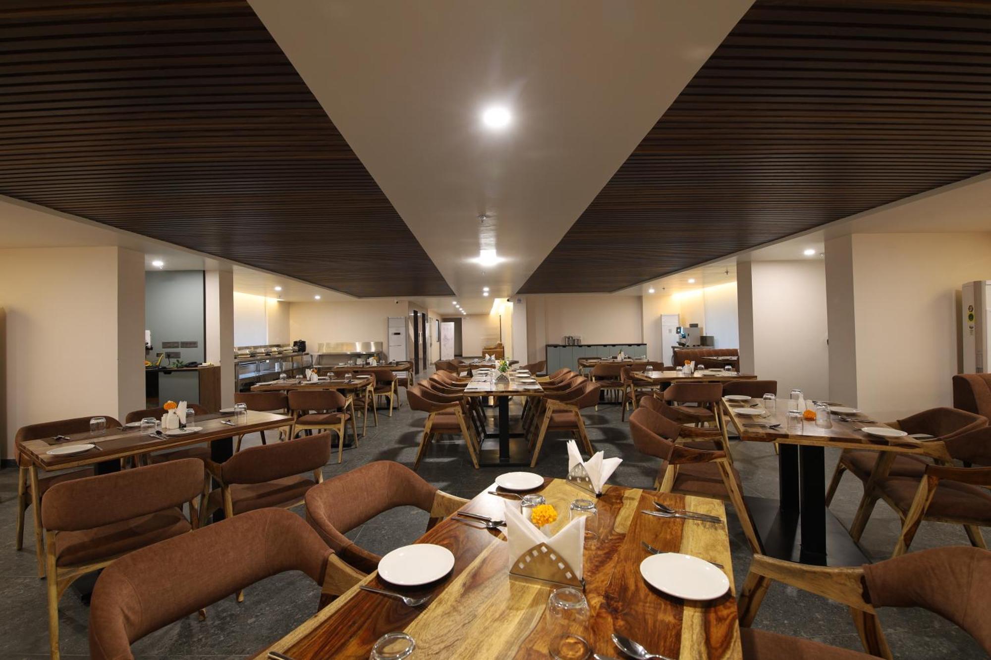 Clarks Inn Suites Jaipur Extérieur photo